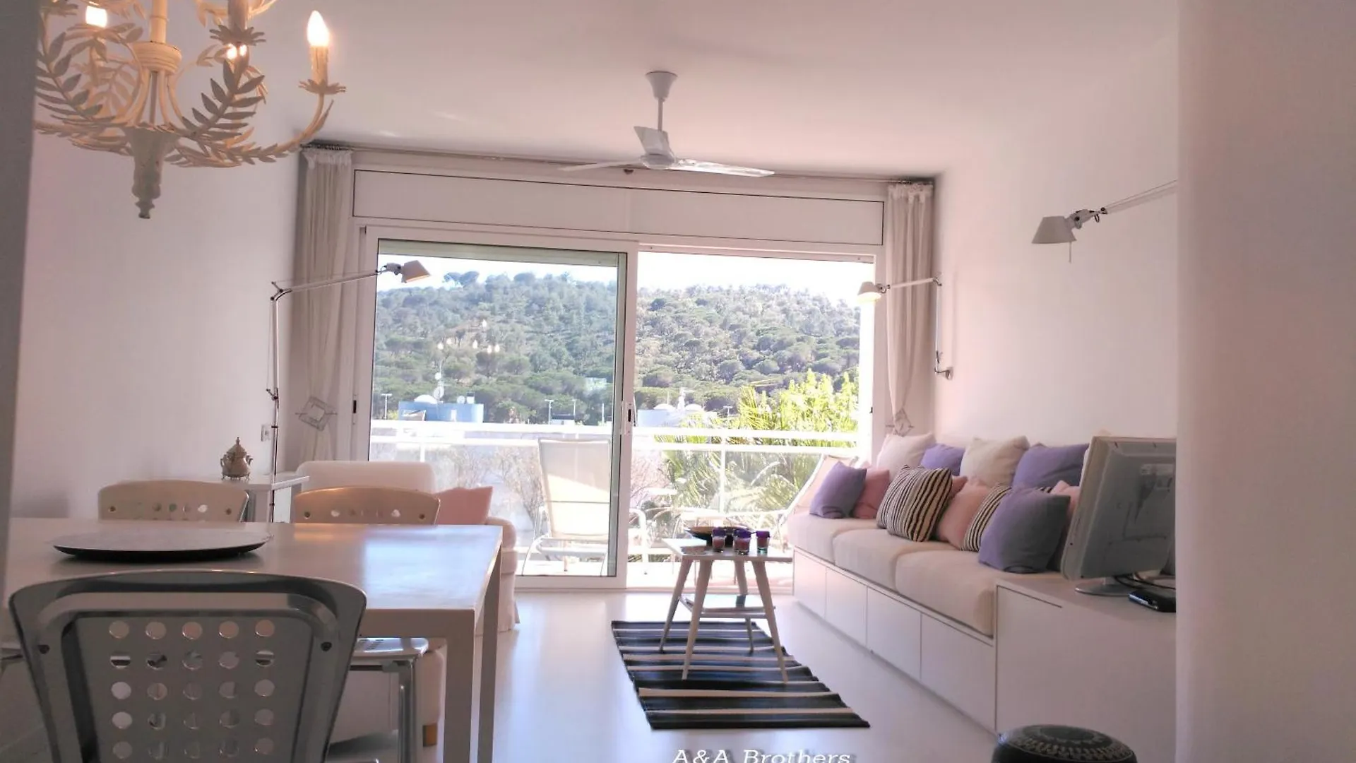 A&A Brothers Boutique Platja d'Aro Apartament